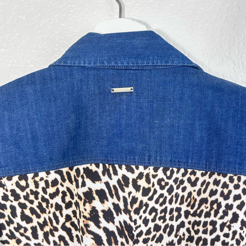 Liu Jo Floral Leopard Denim Mini Shirt Dress in Blue and Gold - Picture 6 of 12